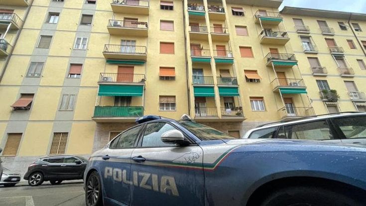 Trovato morto in casa a Novoli, mani e piedi legati e un sacchetto in testa: la pista dell’omicidio