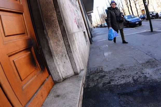 Bruciato il portone<br />della Geo Studio