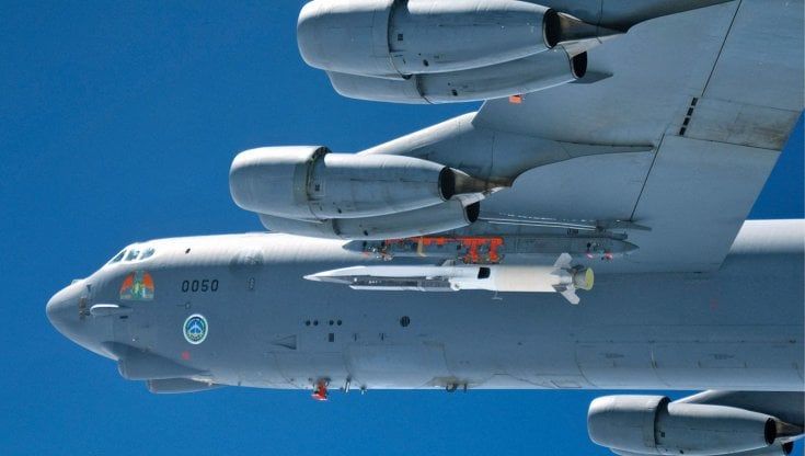 La mossa di Usa, Uk e Australia per difendersi dalla Cina: sviluppo di armi ipersoniche