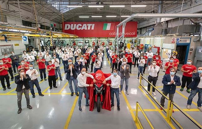 Multistrada V4, la prima moto al mondo con radar anteriore e posteriore