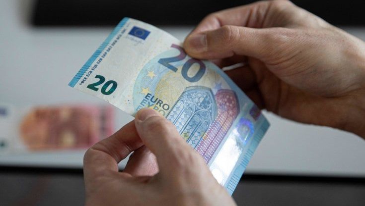 Il "Fat cat day" in Italia: oggi i super-manager delle grandi società quotate arrivano a guadagnare un anno di salario "normale"