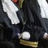 Brescia, il tribunale salva la madre separata: cancellati i debiti per mantenere i figli