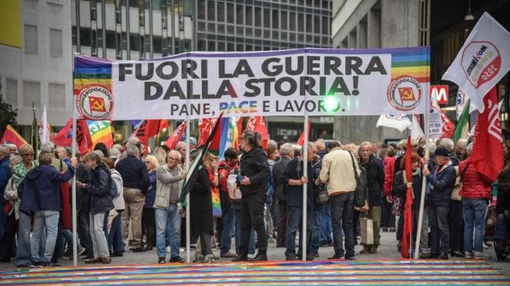 A Milano tremila in piazza per la pace con partiti e sindacati: ma non c'è la Comunità ebraica in polemica con l’Anpi