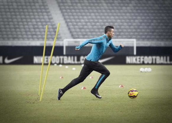 Cristiano Ronaldo, scarpe nuove per il 'Clasico'