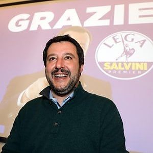 Lega, Salvini: "Di tutto per rispettare il mandato da premier. Presidenze delle Camera ai due vincitori"