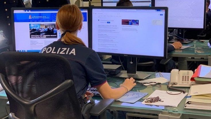 Regali di Natale, occhio alle truffe sul web