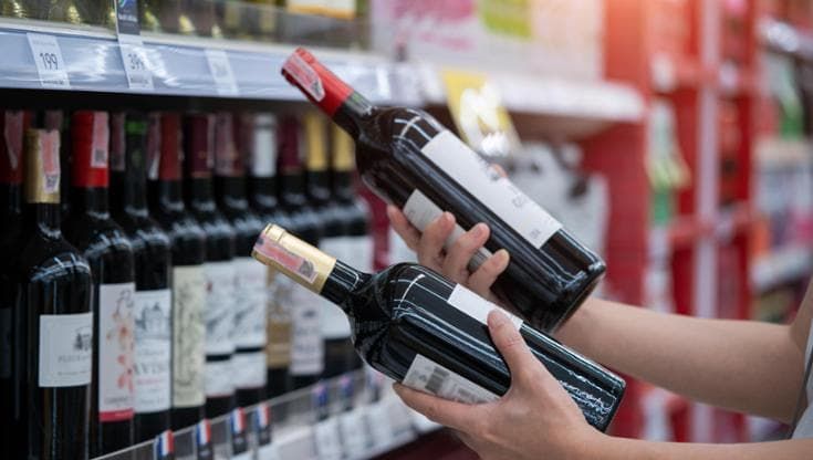 Incubo dazi, zero alcol, e comunicazione difficile: le spine per il vino italiano in Usa