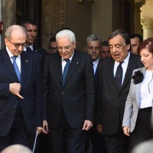 Mattarella a Palermo scopre lapide per la Costituzione, Micciché dà forfait: "Non volevano farmi parlare"