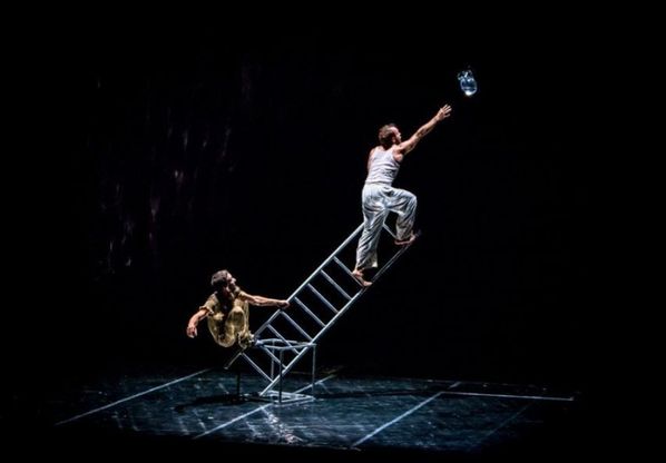 RomaEuropa Festival, se Beckett si plasma in un dramma musicale col circo 