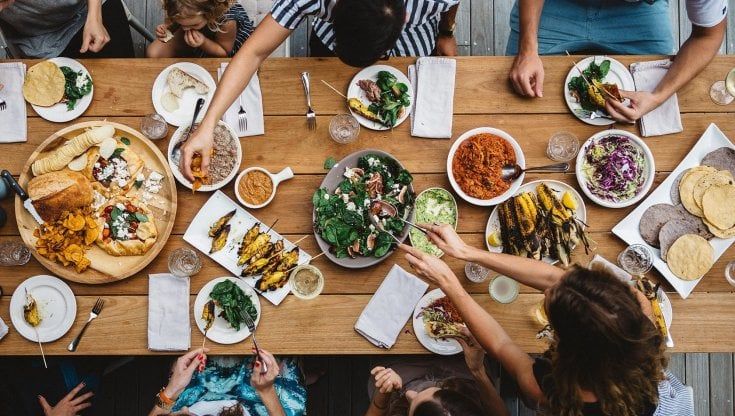Vitamine, minerali e anche colori: ecco come mangiare ai tempi del lockdown