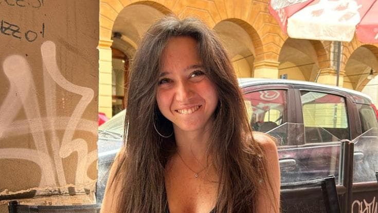 Chiara De Silva: “Nata tra i libri, ora ho scritto il mio. Bologna? Un vento all’improvviso”