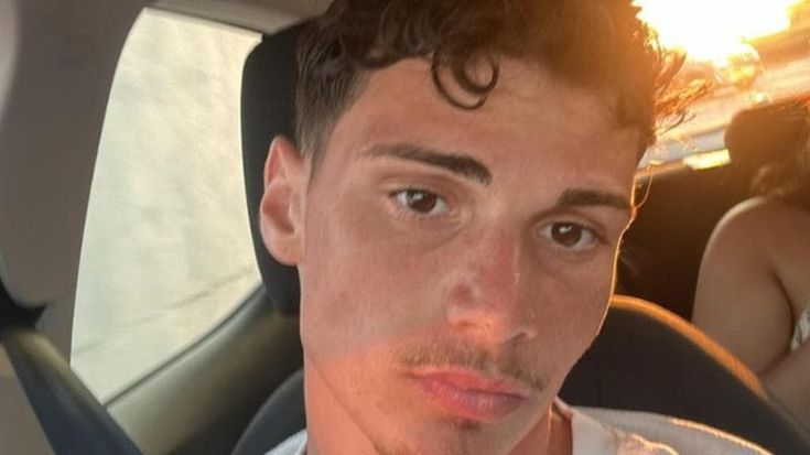 “Dai non è successo niente, finiamola”: così è morto Santo, ucciso a 19 anni per aver cercato di sedare una lite