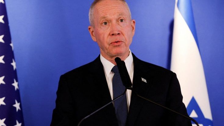 Israele, il passo indietro di Netanyahu: annullato il licenziamento di Gallant, il ministro della Difesa
