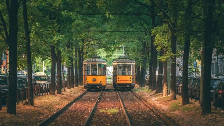 Metro ogni 4 minuti, potenziamento di treni e tram: le proposte di Legambiente per cambiare la mobilità entro il 2030
