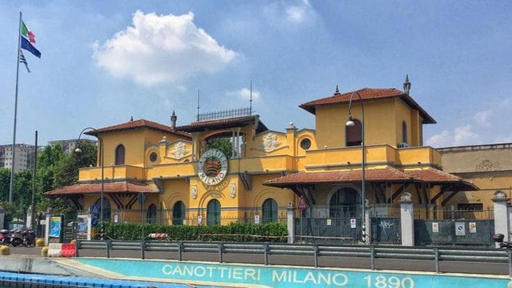 Schiaffi alla sfida di pallanuoto: allenatore colpisce la mamma di uno dei suoi giocatori che lo rimproverava per i suoi modi