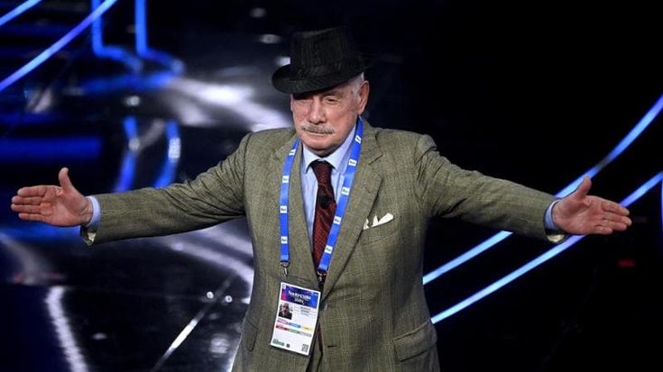 Ruggiero Del Vecchio a Sanremo 2024: chi è il nonno di ‘Viva Rai 2!’