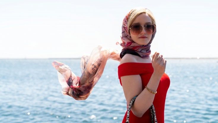 'Inventing Anna' da record, la serie in vetta alle classifiche su Netflix