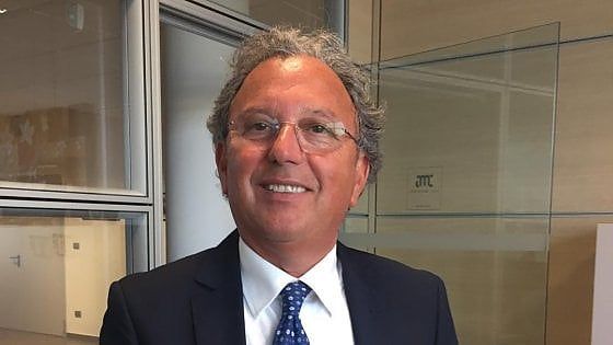 Siracusa, investiti in scooter da un'auto: muoiono manager della Manzoni e la moglie