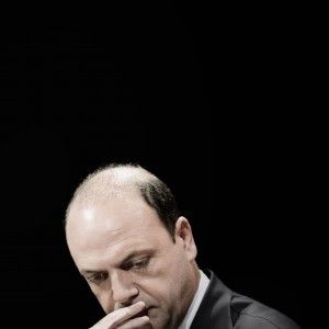 Rimpasto, Alfano apre: "Lo vogliono tutti, Letta se ne assuma l'onere"