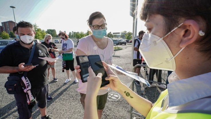 Green pass, ordinanza sospesa in Sicilia: non serve negli uffici pubblici