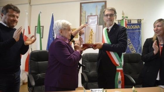 Bologna, laurea ad honorem in Pedagogia per Adriana Lodi
