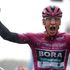 Ciclismo, Giro d'Italia: Ackermann vince sotto il diluvio, Gaviria battuto allo sprint