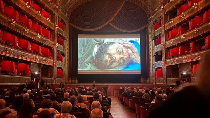 Teatro Massimo, il giallo della débâcle: inchiesta interna sul blocco del film di Biagio Conte