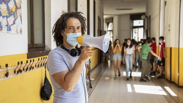 Milano, il film su desideri e ribellione dei ragazzi della Bovisa: quaranta studenti sul set che li racconta