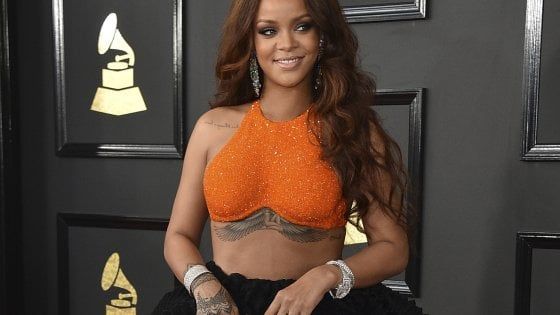 Rihanna: no al Super Bowl 2019 in segno di solidarietà con Kaepernick