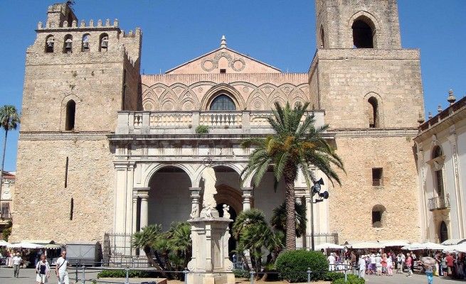 Monreale, dimissioni a sorpresafuori dalla giunta Intravaia junior