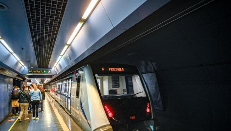 Napoli, trasporti in affanno nel primo giorno: domani sciopero di 4 ore per Linea 1 e 6