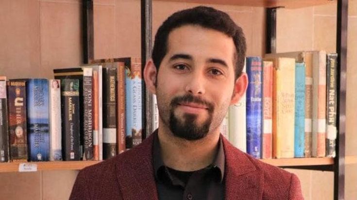 Pen America: “Il poeta palestinese Mosab Abu Toha è stato arrestato a Gaza dall’esercito israeliano”
