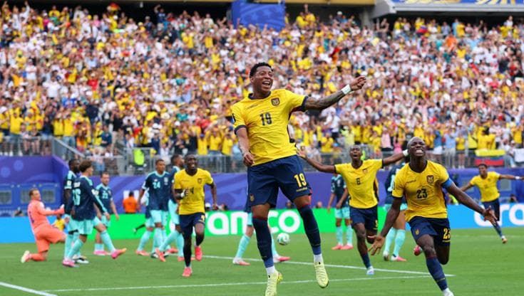 Impresa Ecuador, batte 2-1 la Germania e si qualifica. Avanti anche la Costa d’Avorio