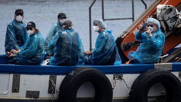 Nelle Canarie blindate per la nave del virus. Positivi un passeggero francese e uno americano