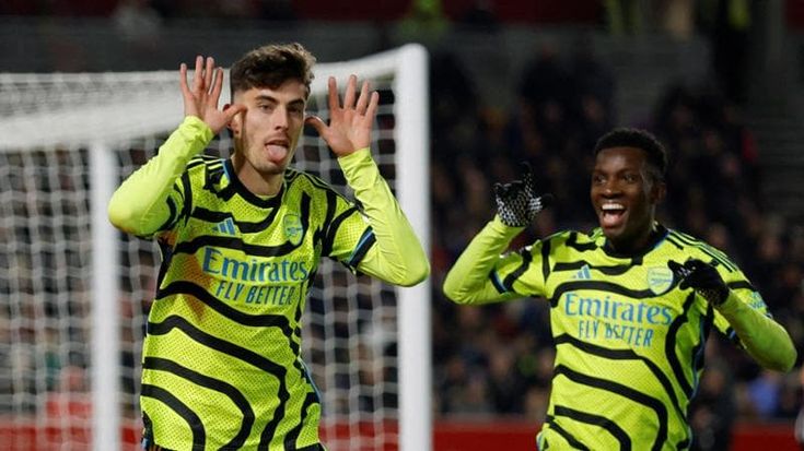 Premier: il Liverpool ferma il Manchester City, Arsenal da solo in vetta