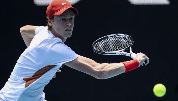 Australian Open, Sinner vince all'esordio. Out Cecchinato, Musetti, Mager e Travaglia