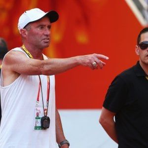 La squalifica di Salazar, l'anima dello sport svenduta al demone dell'interesse economico