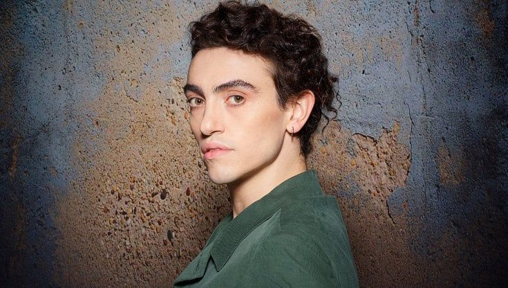 'Inverno di fiori', il testo della canzone di Michele Bravi a Sanremo 2022