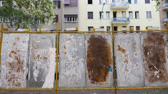 Elezioni, quelle vecchie bacheche elettorali inutili al tempo dei social 