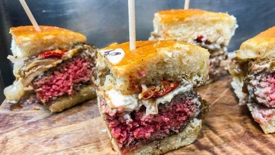 L'incredibile mondo di Gigione, il ristorante che fa dell'hamburger una religione