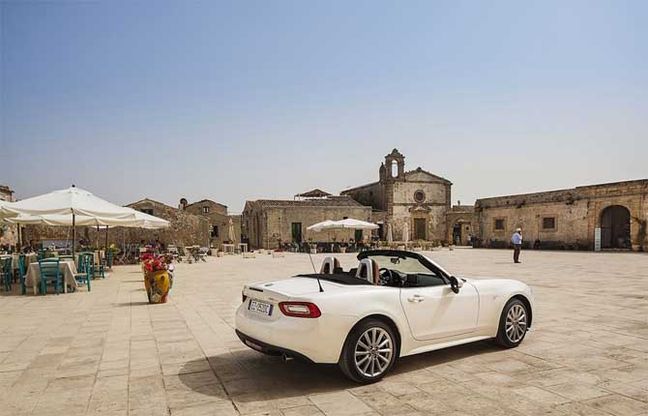 Tutti in viaggio open air con "124 Spider Roads"
