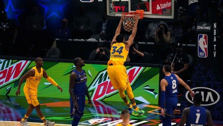 Basket, All Star Game: vince ancora il Team LeBron, Antetokounmpo mvp