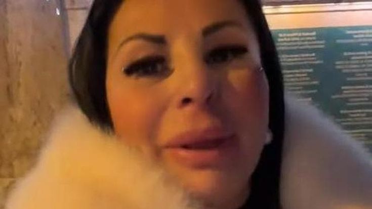Rita De Crescenzo, passerella trash da Roccaraso a Sanremo. “Anche a me hanno detto ‘si ‘na preta!’”