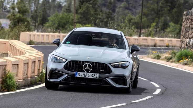 La Mercedes CLE Coupé mette il turbo AMG. E con 449 Cv è tutta un’altra storia