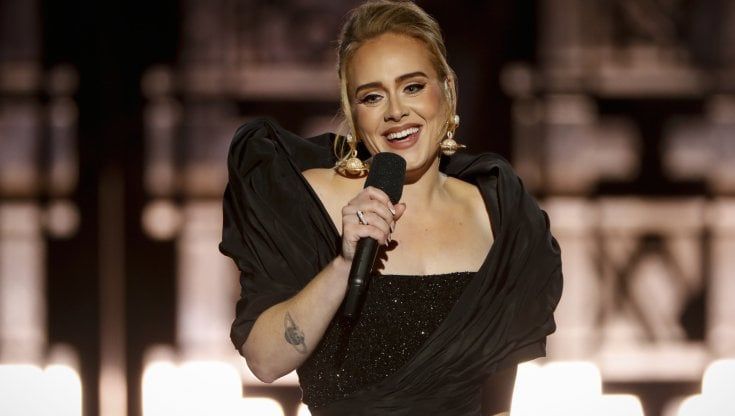 Adele a cuore aperto: l’alcolismo del padre, il divorzio, il nuovo amore