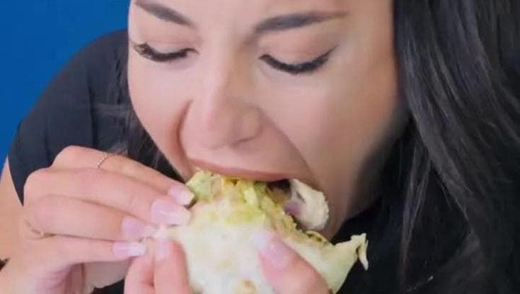 Il nuovo record mondiale di velocità nel mangiare un burrito: 30,75 secondi