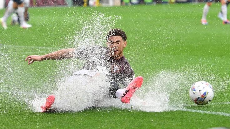 Resa granata all’Inter tra tifosi che cadono e nubifragio sul campo