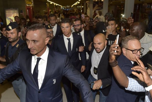 Parma-Juventus, CR7 è arrivato in città: folla in stazione - Foto