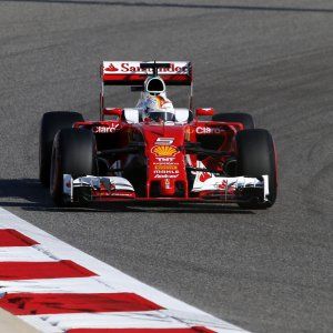F1, il ko di Vettel in Bahrain colpa di un problema elettronico
