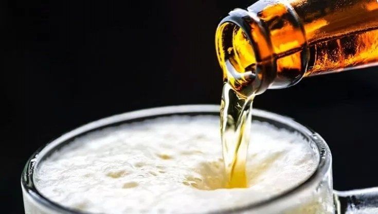 Birra, c'è poco da festeggiare: nel 2020 calo di consumi, export e produzione in Italia